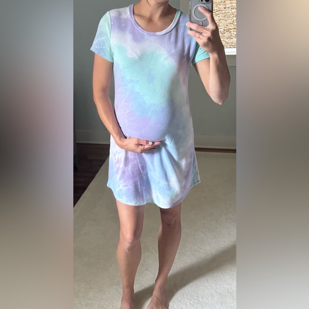 Tie-Dye Short Sleeve Maternity Dress – Soft & Comfy